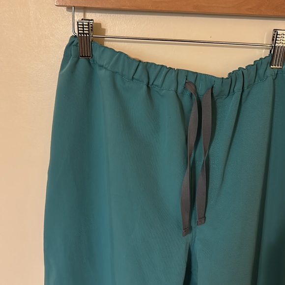 FIGS Men's Pisco™ Basic Scrub Pants Teal Technical Collection Size M - Picture 2 of 6